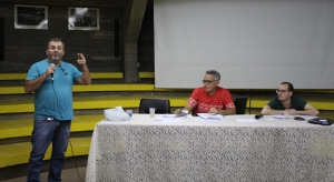 Na última assembleia do ano, docentes da UFMT debatem conjuntura, ação civil pública e caderno de textos do 39º Congresso do ANDES-SN