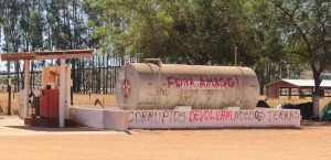 MST Centro Oeste ocupa fazenda do ministro da Agricultura e deixa recado: “corruptos, devolvam nossas terras”