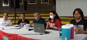 Centrais sindicais pontuam diferenças e perspectivas de organização da classe em atividade da Adufmat-Ssind; assista o vídeo