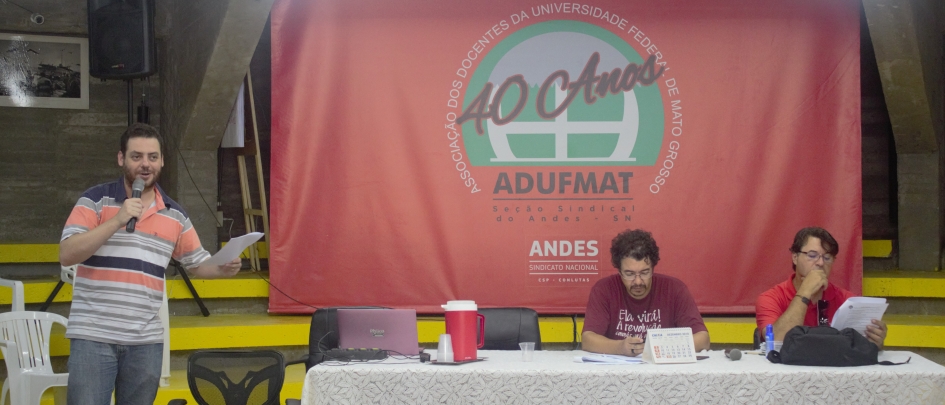 Em assembleia geral, docentes da UFMT debatem conjuntura, indicam paralisação no dia 08/03 e definem comissão para organizar processo eleitoral da Adufmat-Ssind