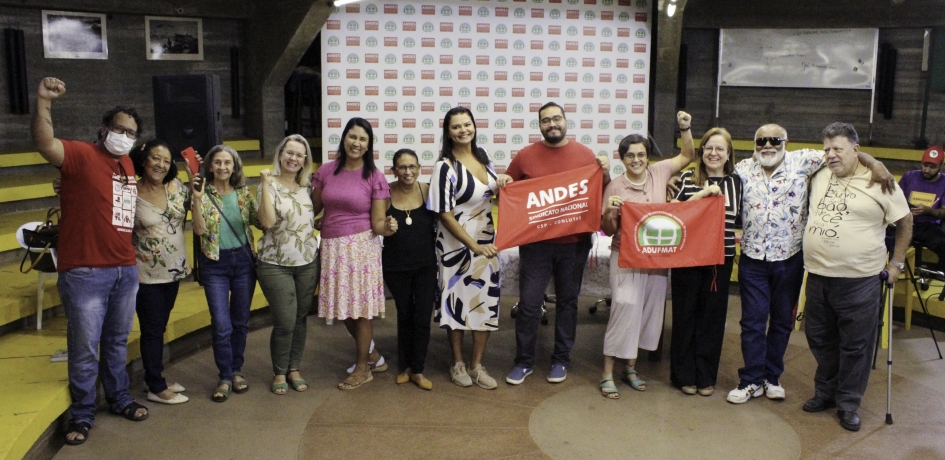 Tomam posse novas diretorias eleitas da Adufmat-Ssind para o bi&ecirc;nio 2023-2025