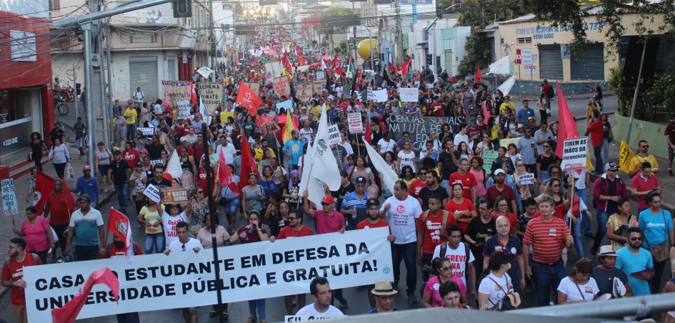 14J: milhares nas ruas novamente contra a Reforma da Previdência e em defesa da Educação