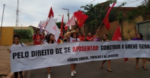 População apoia protestos contra Reforma da Previdência em Cuiabá