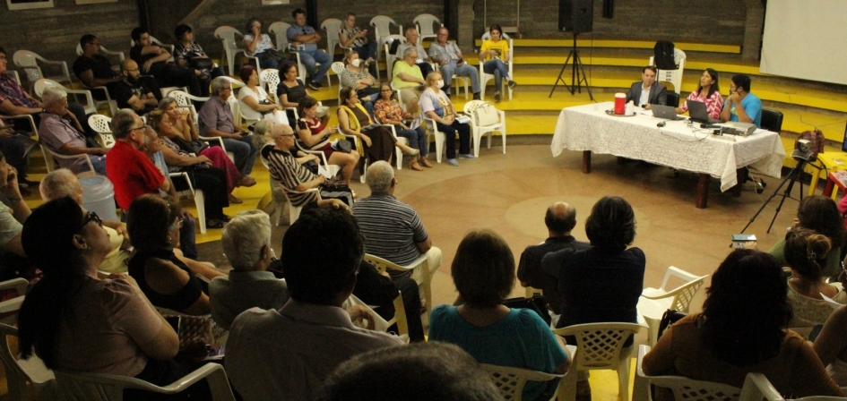 ATUALIZADA - Em assembleia geral, Adufmat-Ssind decide manter reivindicação de reajuste escalonado