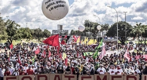 Docentes participarão de Caravana à Brasília dia 28 contra os ataques do governo