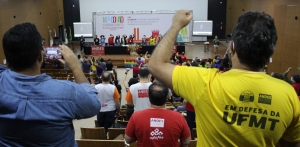 Após dois dias de intensos debates, docentes decidem indicar a saída do Andes-SN da CSP-Conlutas